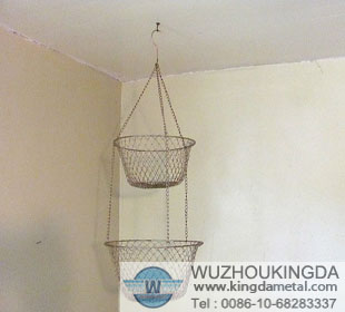 wire-mesh-hanging-basket